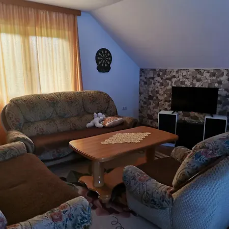 Dinka דירה Bihać